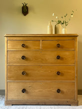 Load image into Gallery viewer, Pine Chest of Drawers.
