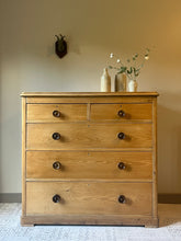 Load image into Gallery viewer, Pine Chest of Drawers.
