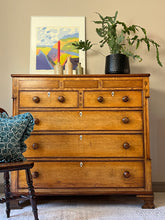 Load image into Gallery viewer, Golden Oak Chest of Drawers.
