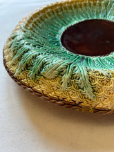 Load image into Gallery viewer, Majolica Bread Plate
