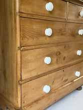 Load image into Gallery viewer, Pine Chest Of Drawers.
