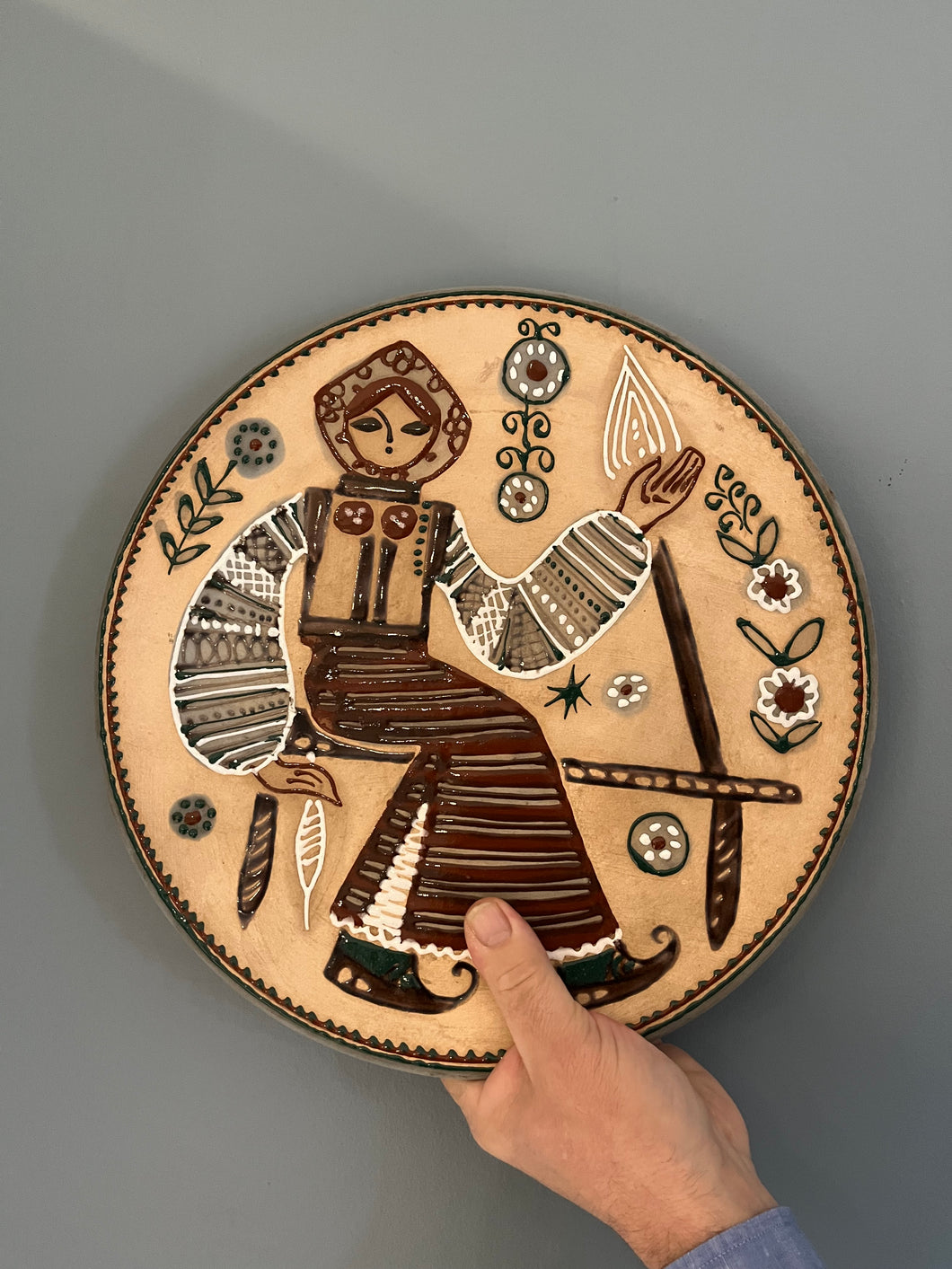 Ukrainian Folk Art Plate.